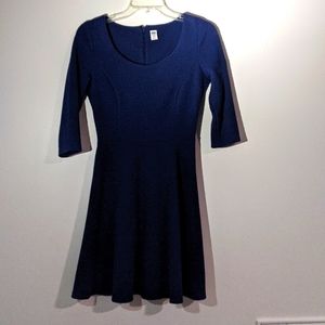 Three-quarter A-line dress